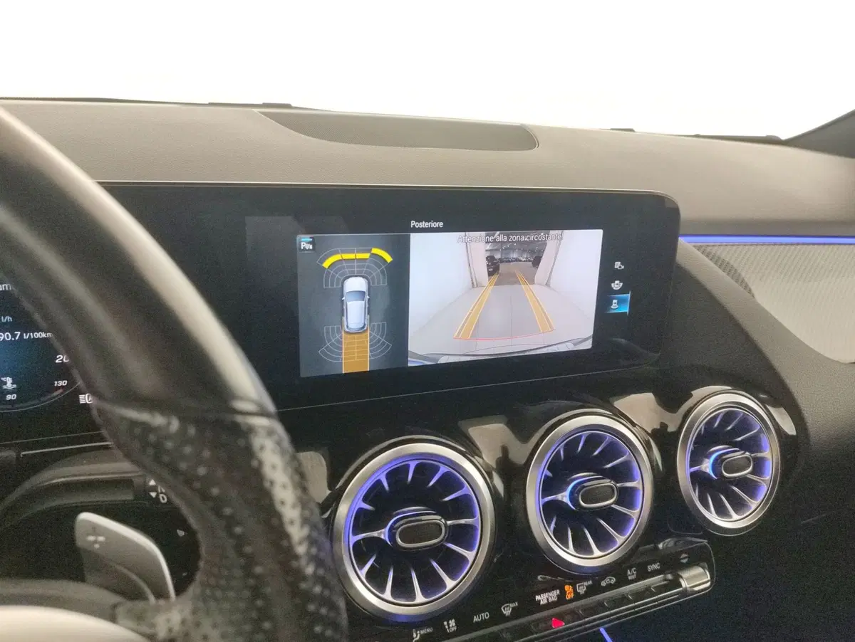 Mercedes-Benz GLA SUV usata a Alessandria (13)