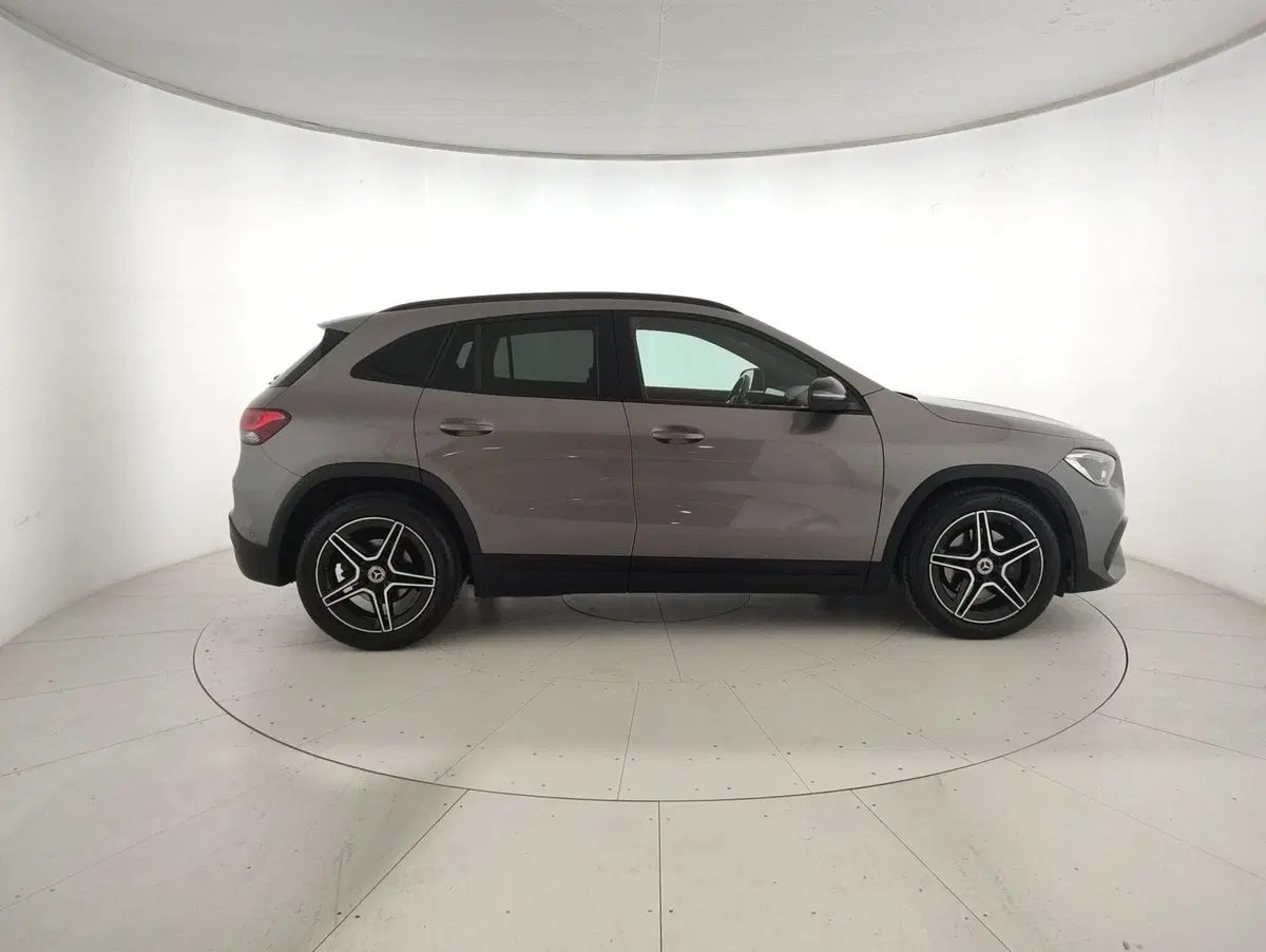 Mercedes-Benz GLA SUV usata a Alessandria (5)