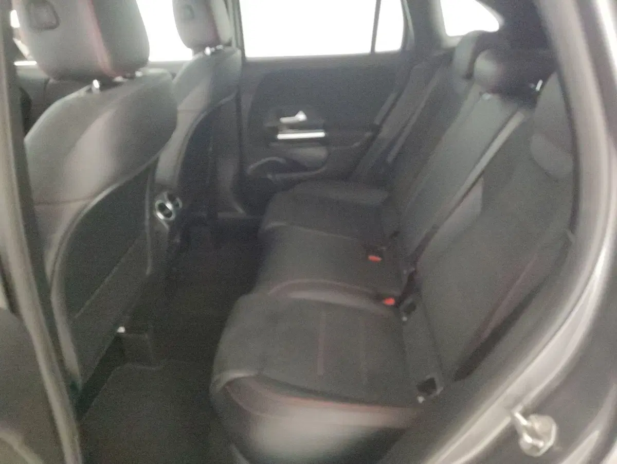 Mercedes-Benz GLA SUV usata a Alessandria (7)