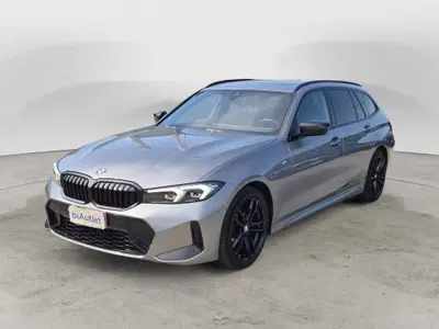 BMW Serie 3 Touring 320d  mhev 48V xdrive MSport auto del 2023 usata