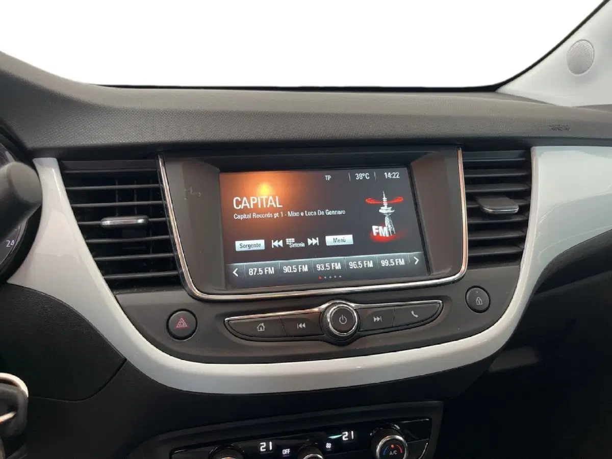 Opel Crossland X usata a Torino (13)