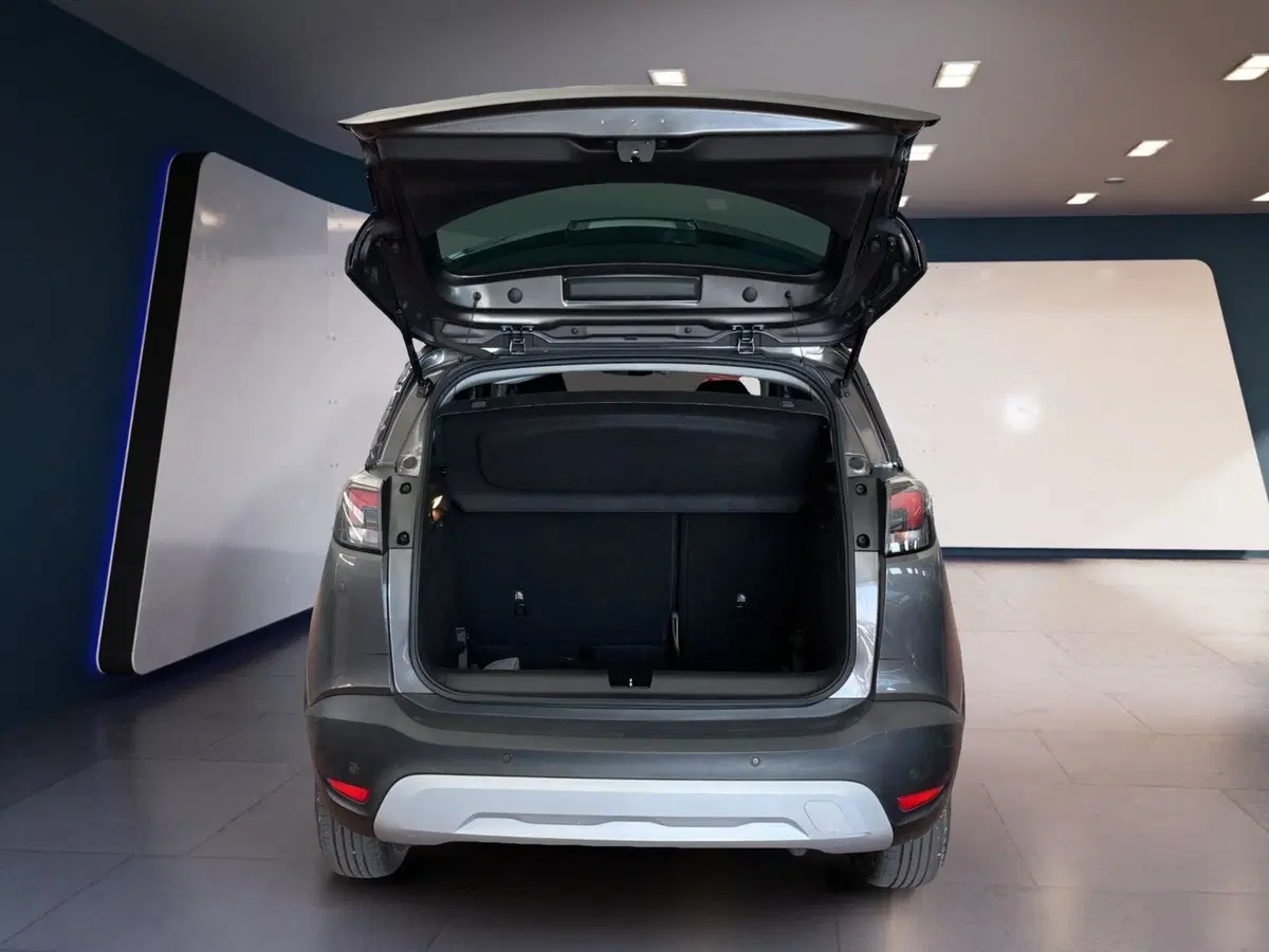 Opel Crossland X usata a Torino (7)