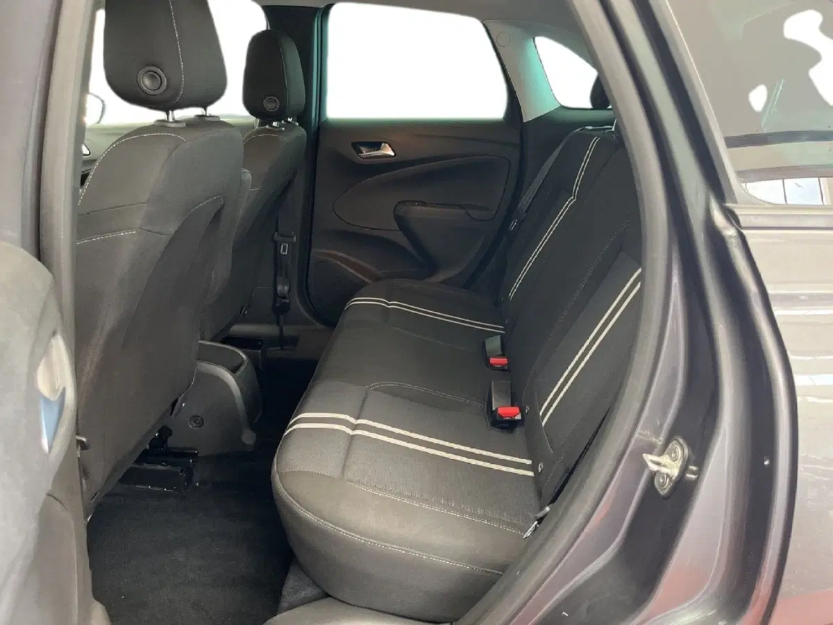 Opel Crossland X usata a Torino (8)