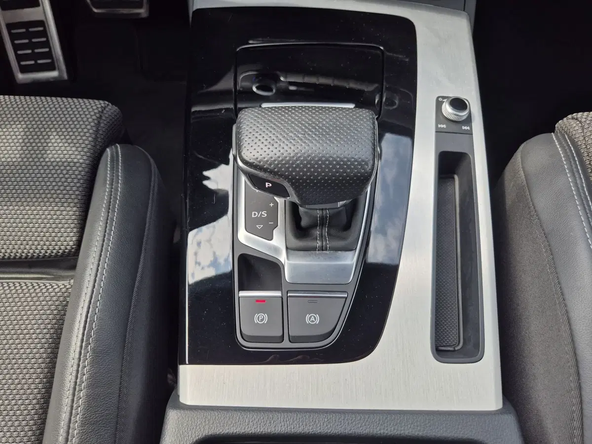 Audi Q5 Sportback usata  (10)