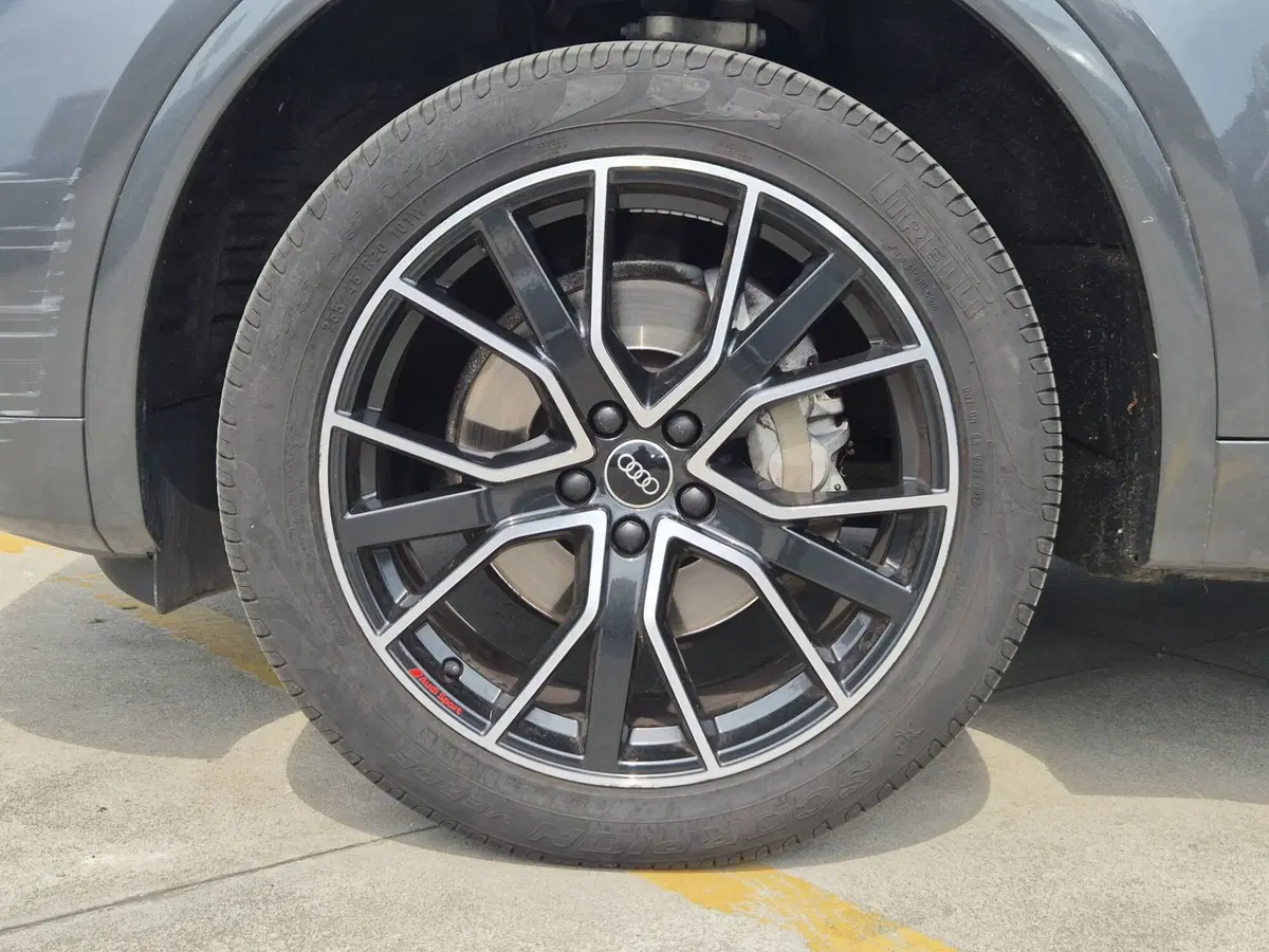Audi Q5 Sportback usata  (13)