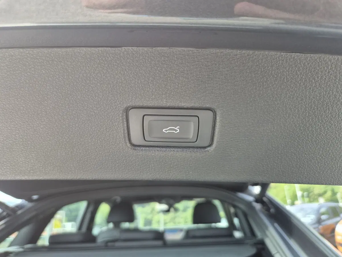 Audi Q5 Sportback usata  (17)