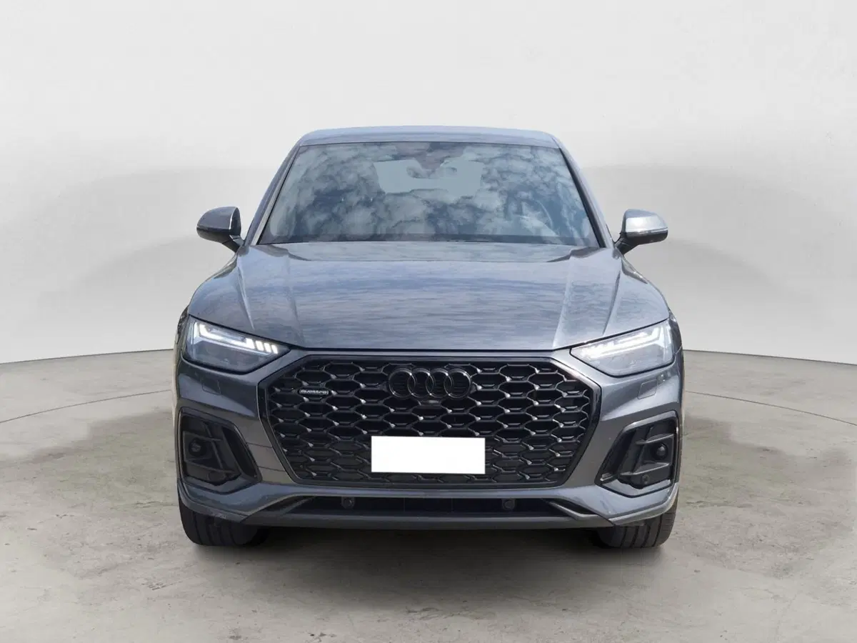 Audi Q5 Sportback usata  (2)