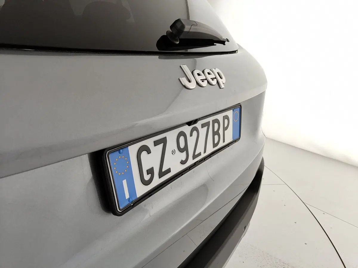 Jeep Avenger usata a Caserta (10)