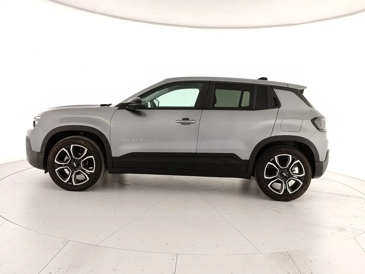 Jeep Avenger usata a Caserta (8)
