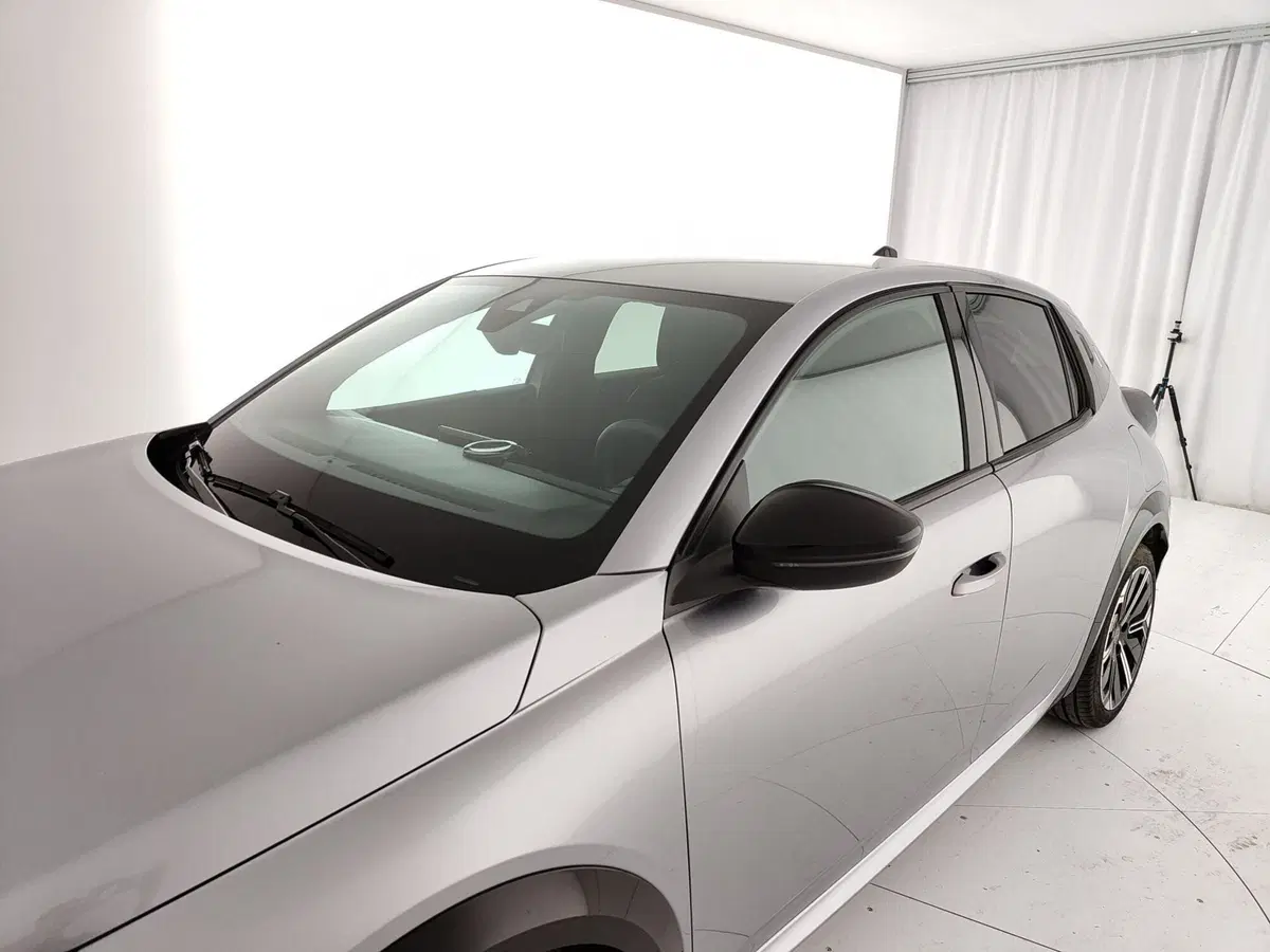 Lancia Ypsilon usata a Caserta (15)