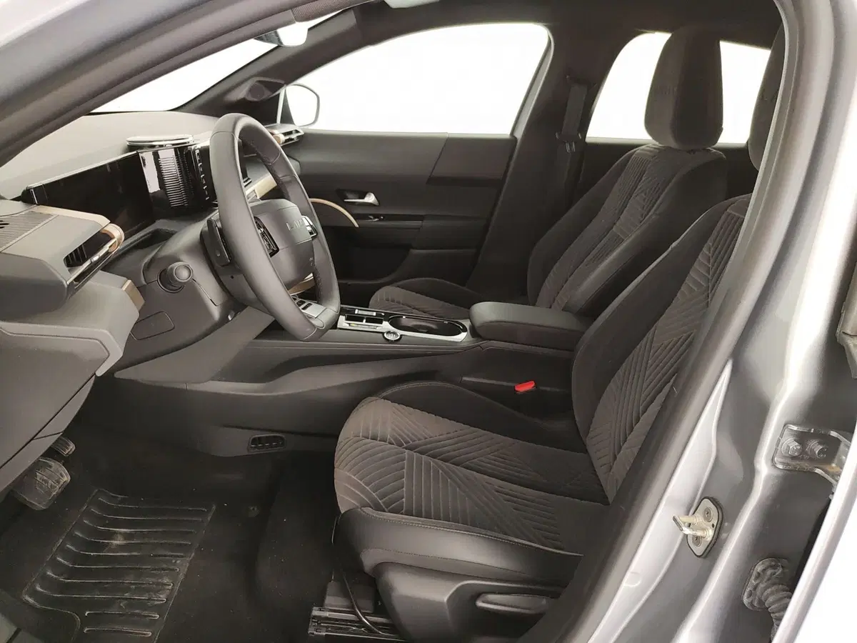 Lancia Ypsilon usata a Caserta (17)