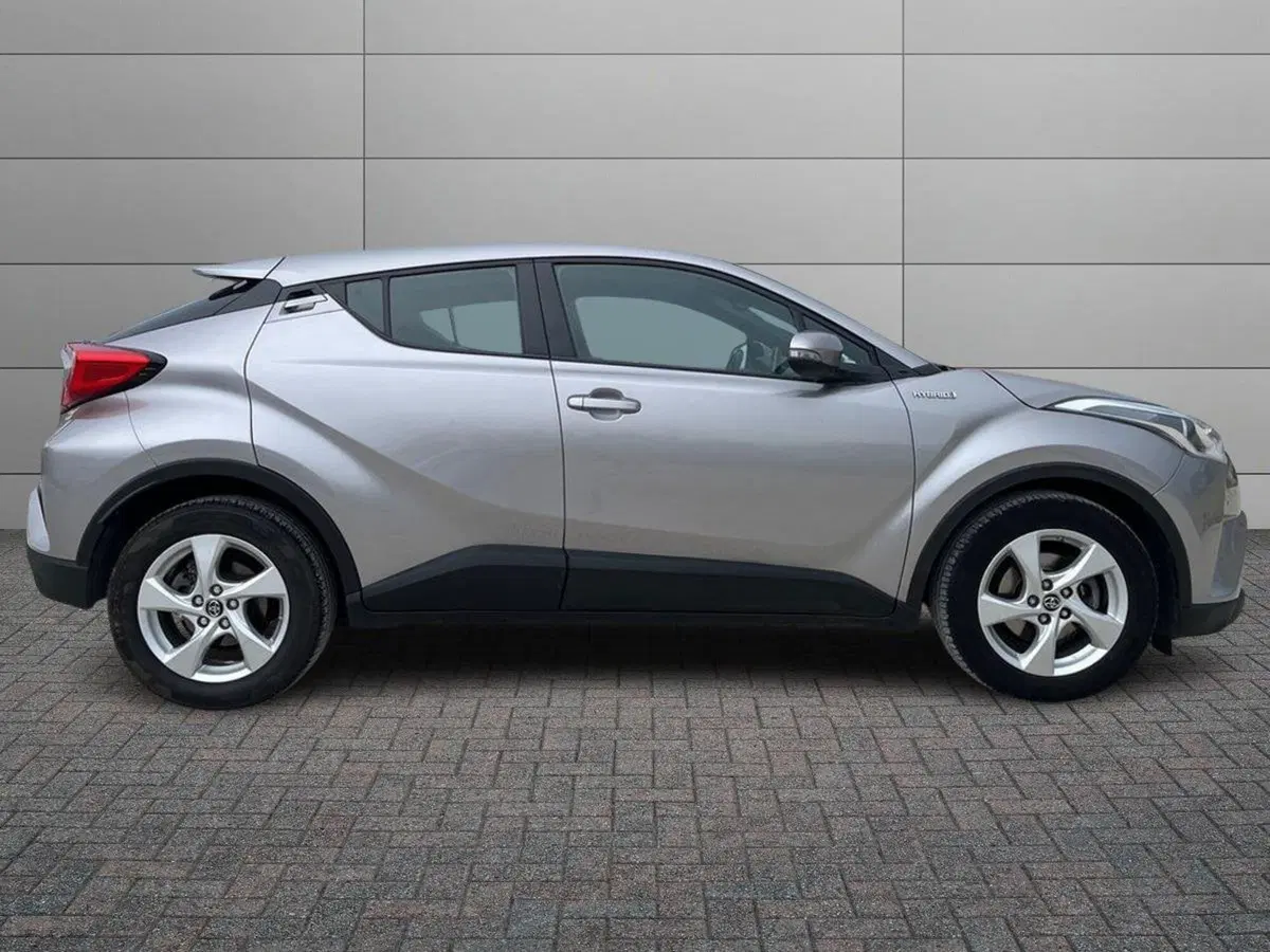 Toyota Toyota C-HR usata a Ragusa (3)