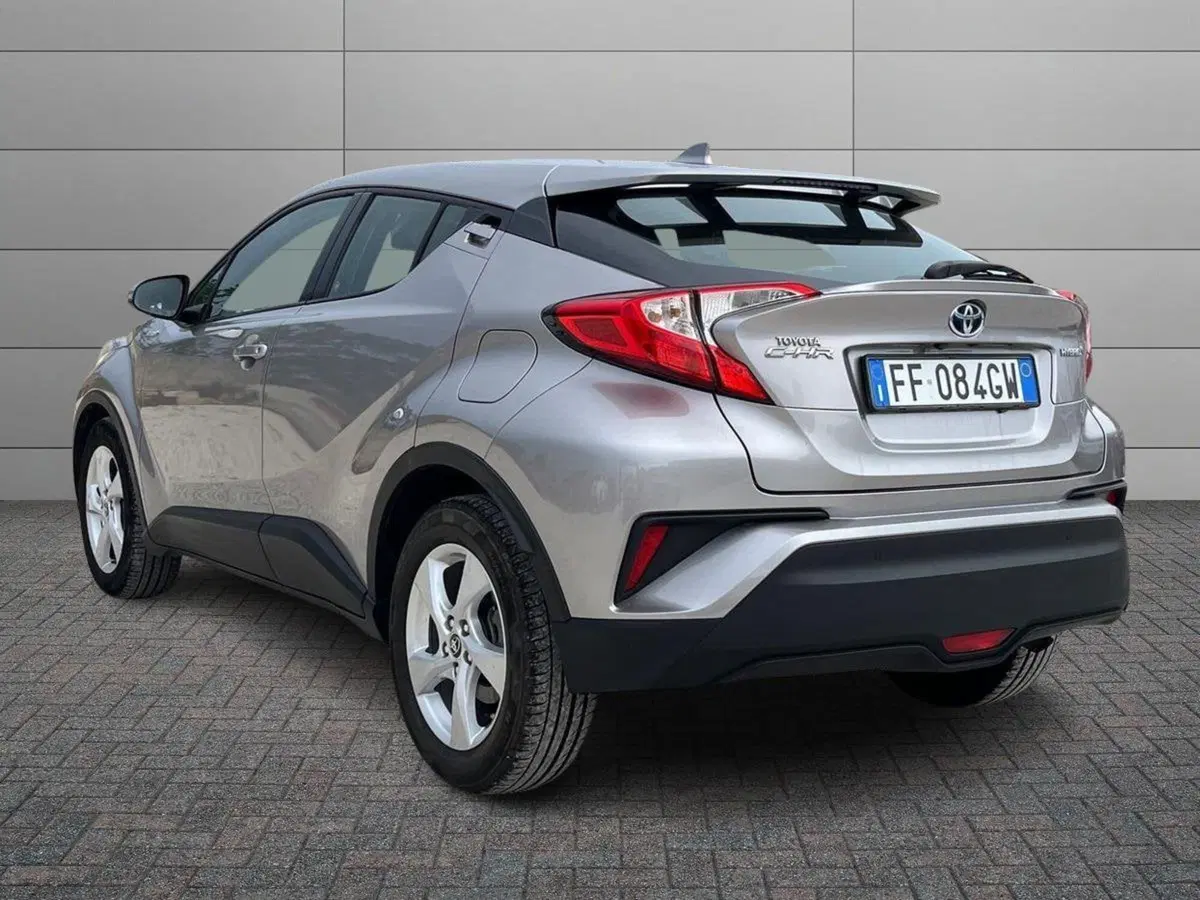 Toyota Toyota C-HR usata a Ragusa (4)