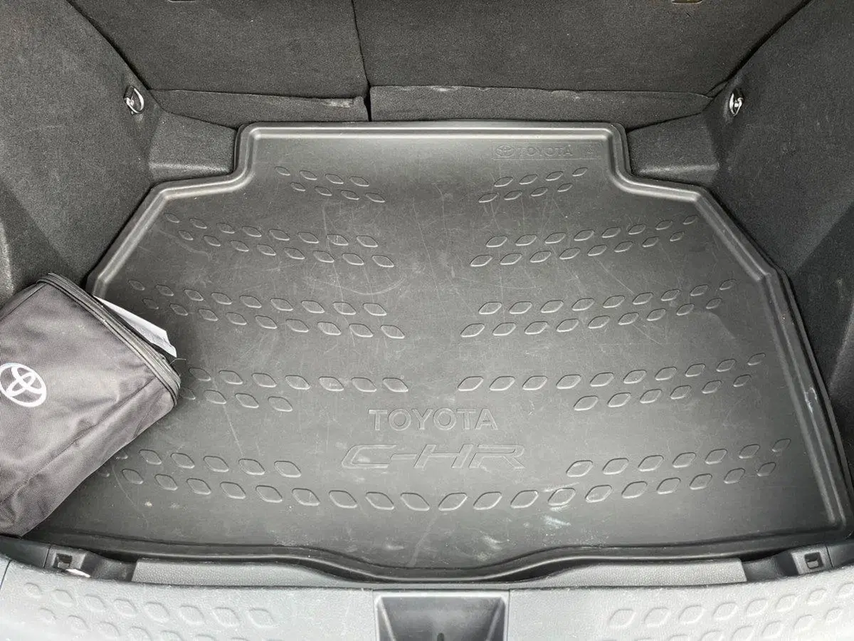 Toyota Toyota C-HR usata a Ragusa (5)