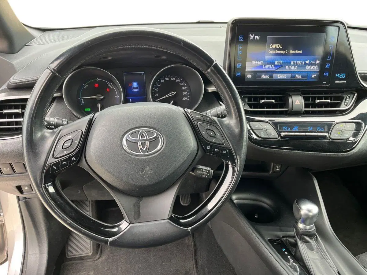 Toyota Toyota C-HR usata a Ragusa (7)