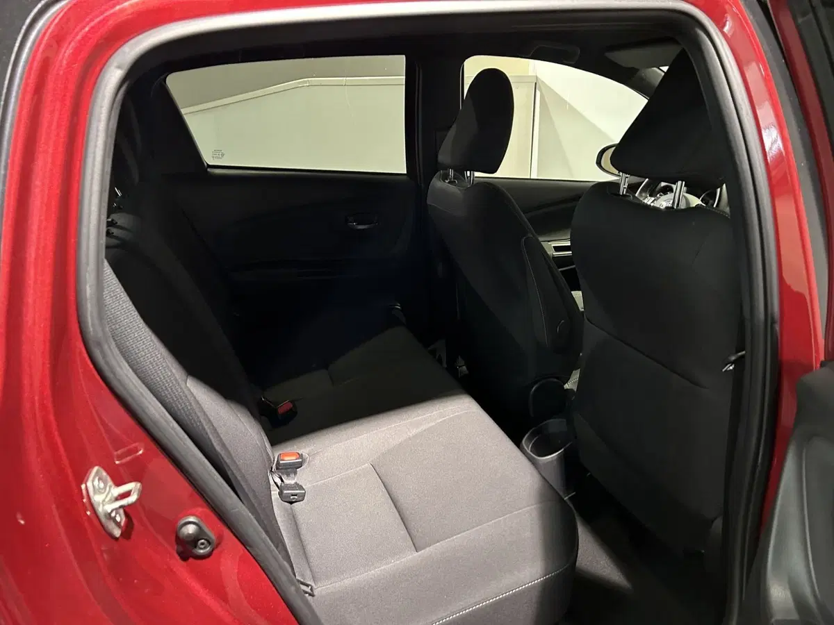 Toyota Yaris usata a Milano (6)