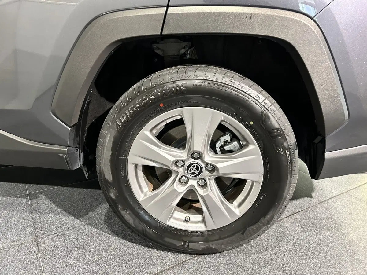 Toyota Rav4 usata a Milano (12)