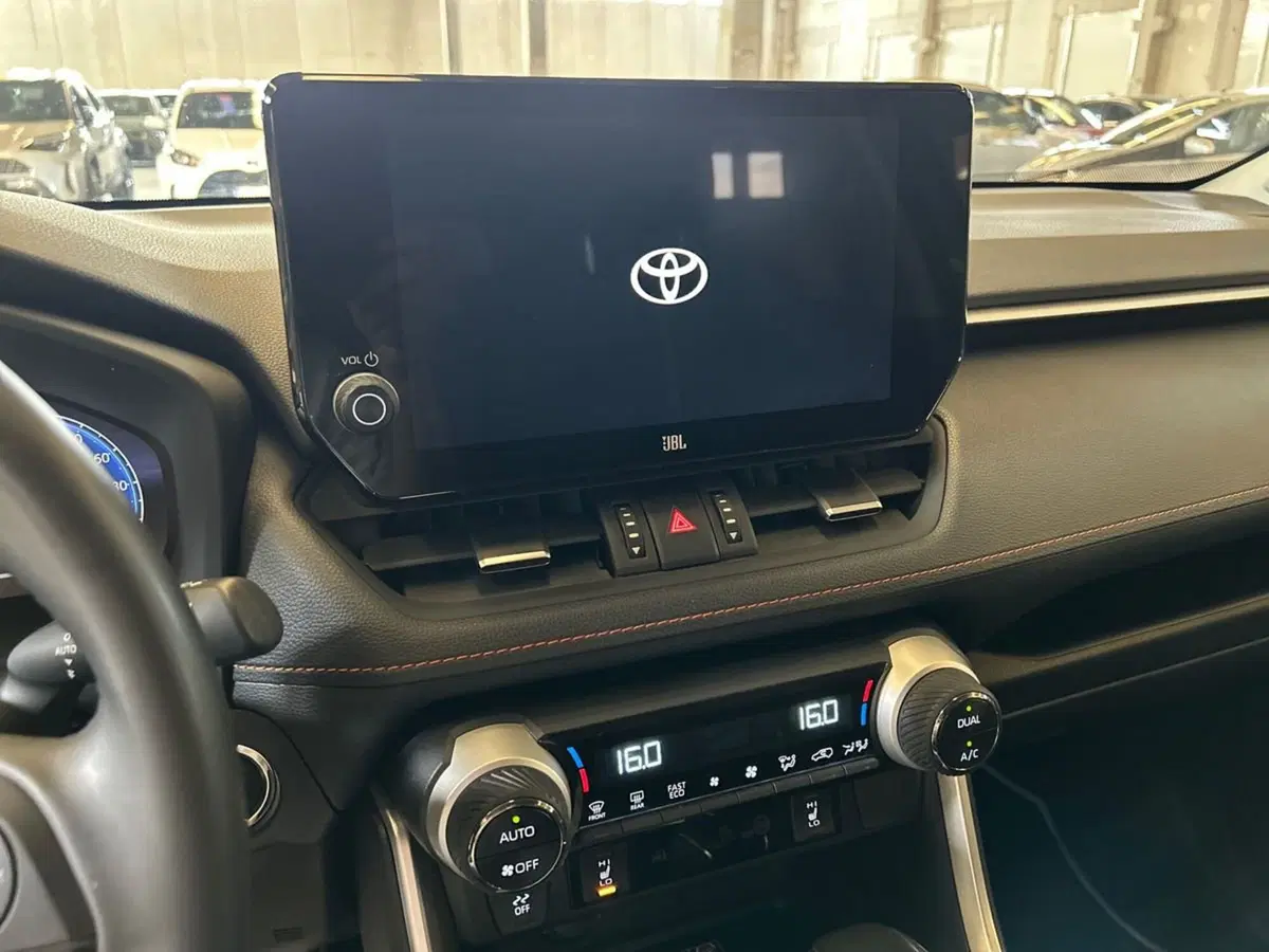 Toyota Rav4 usata a Milano (10)