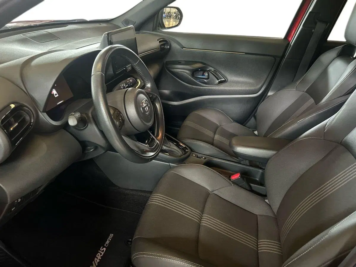 Toyota Yaris Cross usata a Milano (8)