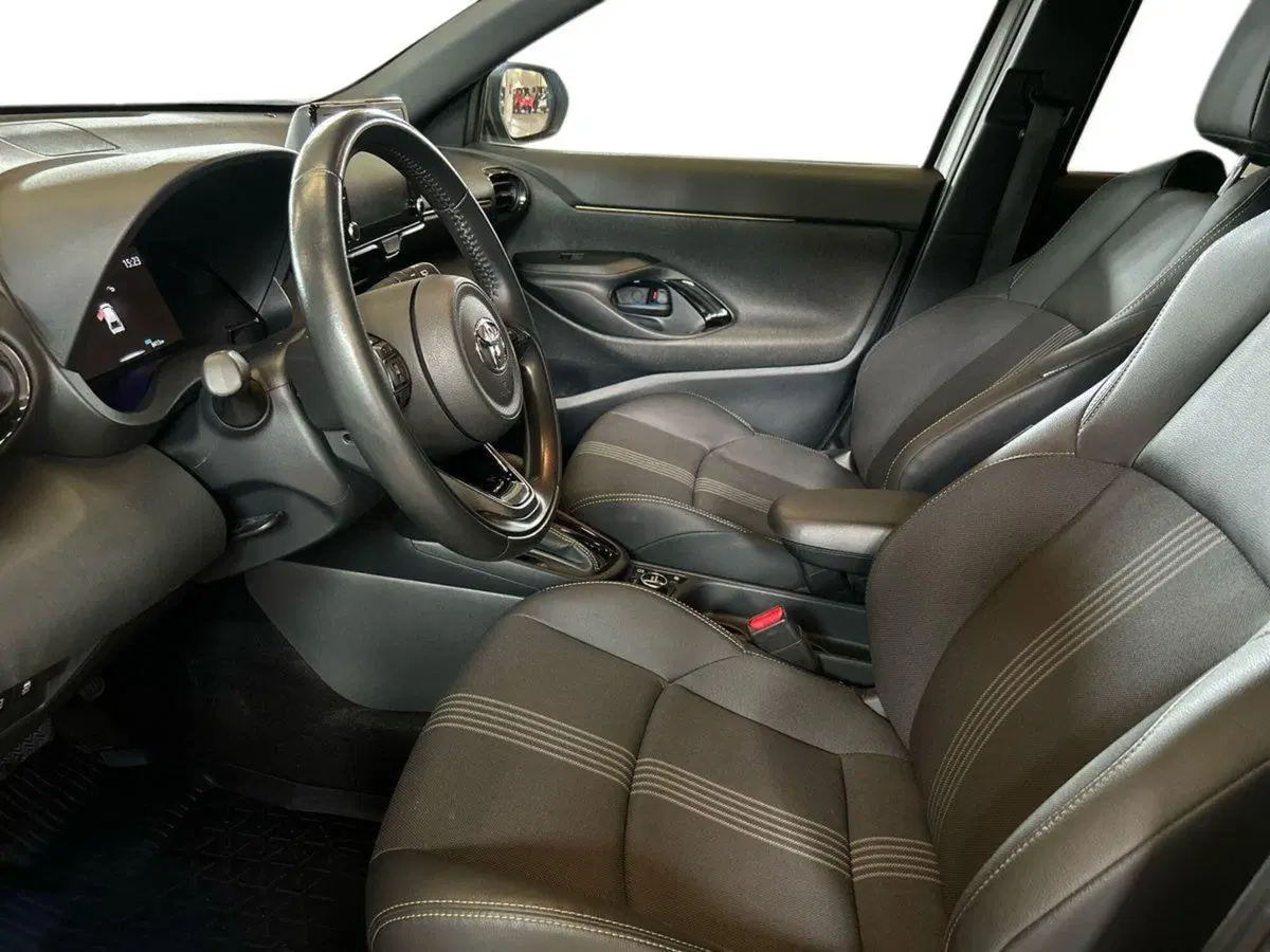 Toyota Yaris Cross usata a Milano (8)