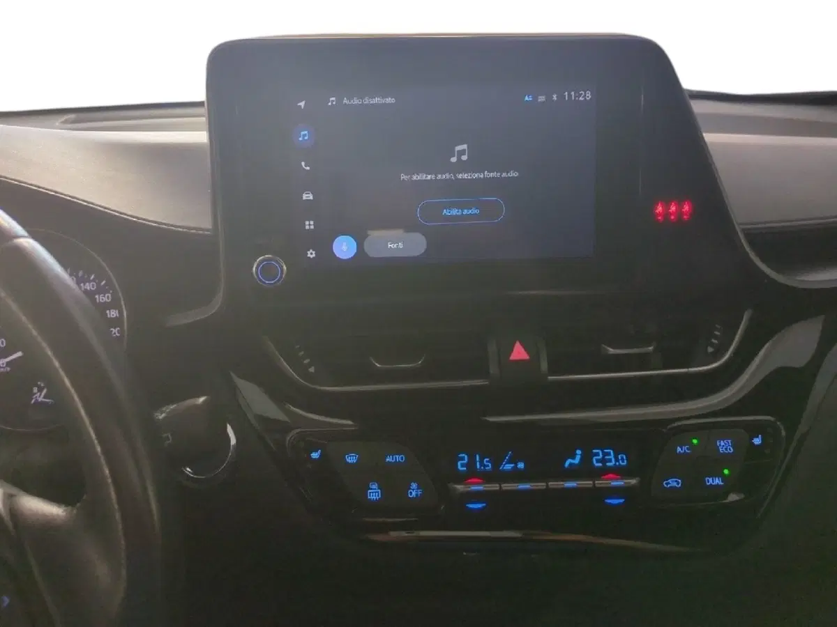 Toyota Toyota C-HR usata a Milano (14)
