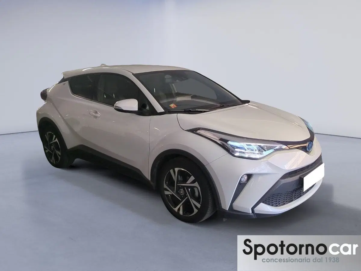 Toyota Toyota C-HR usata a Milano (8)