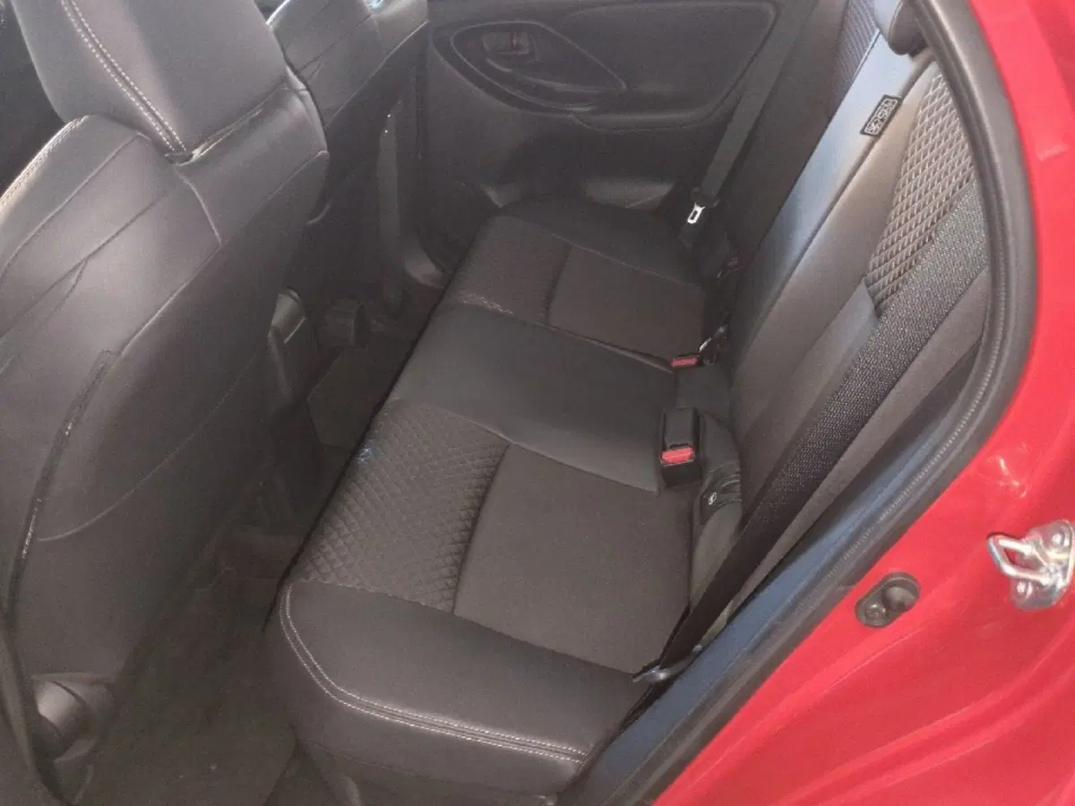 Toyota Yaris usata a Milano (11)