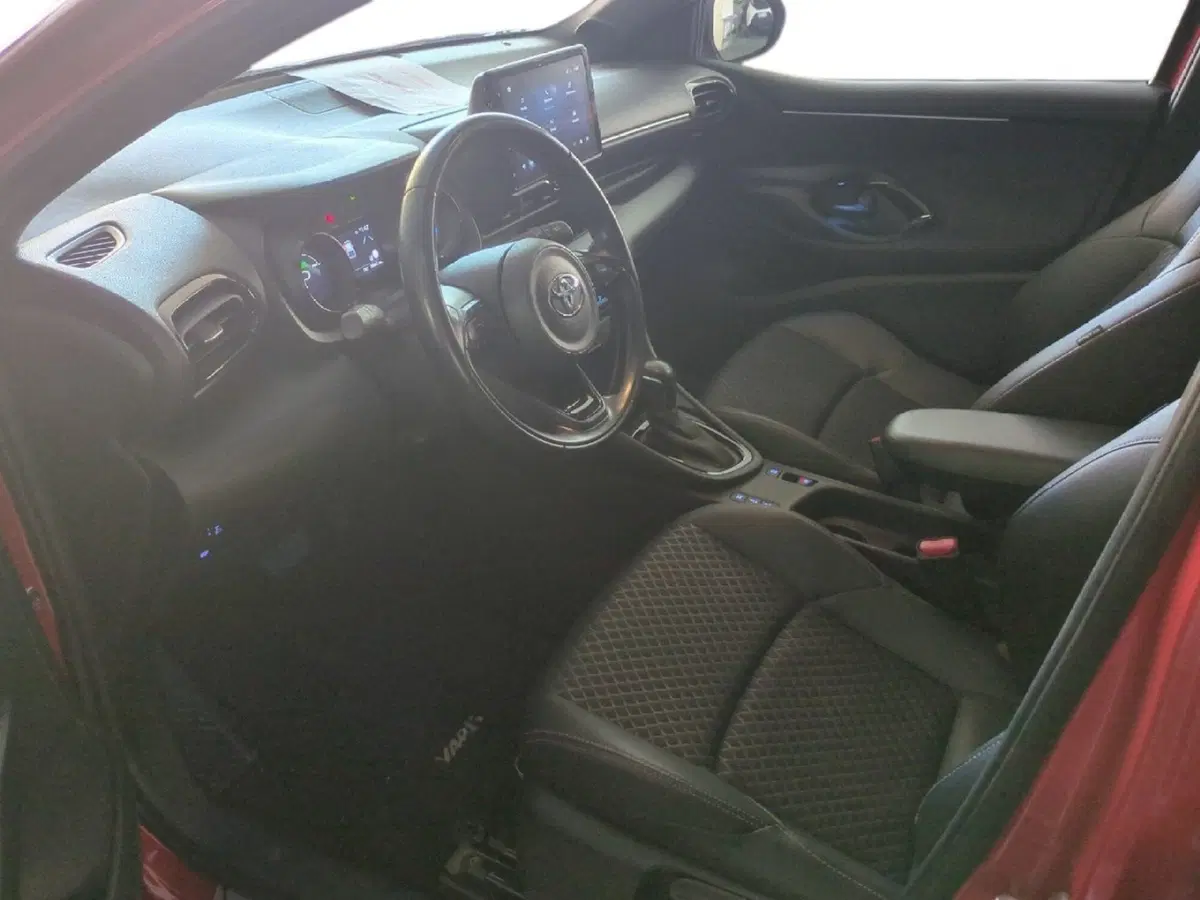 Toyota Yaris usata a Milano (12)