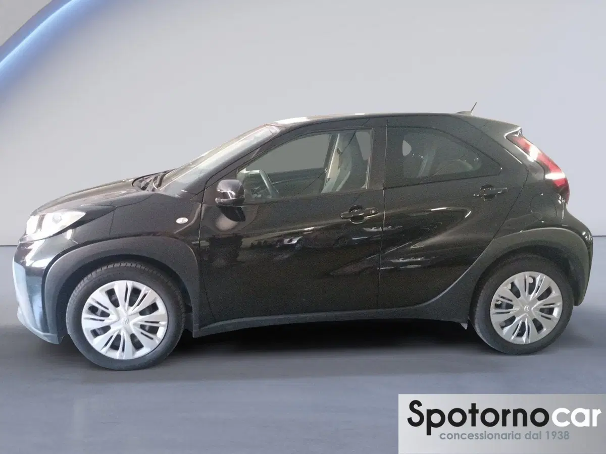Toyota Aygo X usata a Milano (3)
