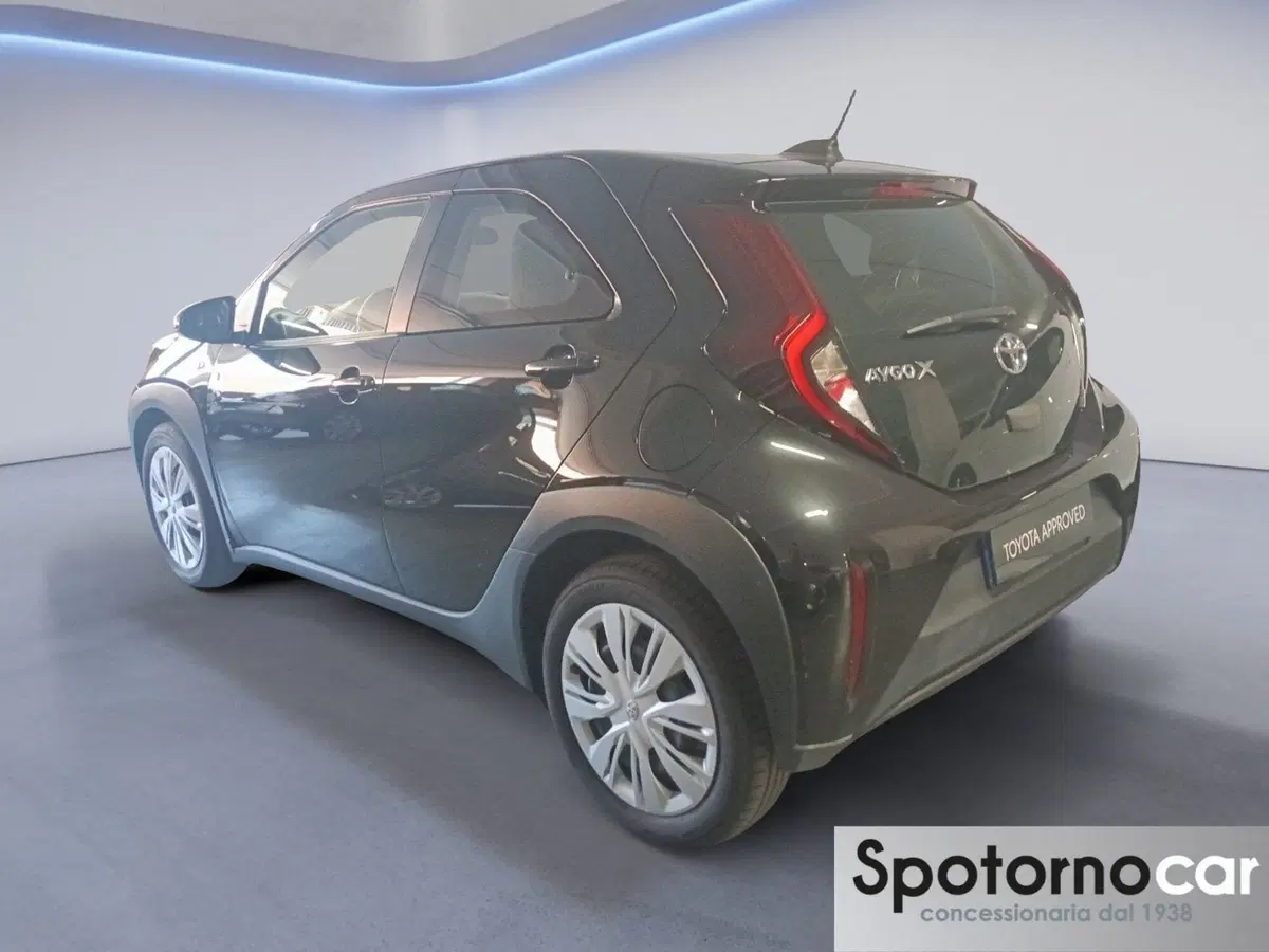 Toyota Aygo X usata a Milano (4)