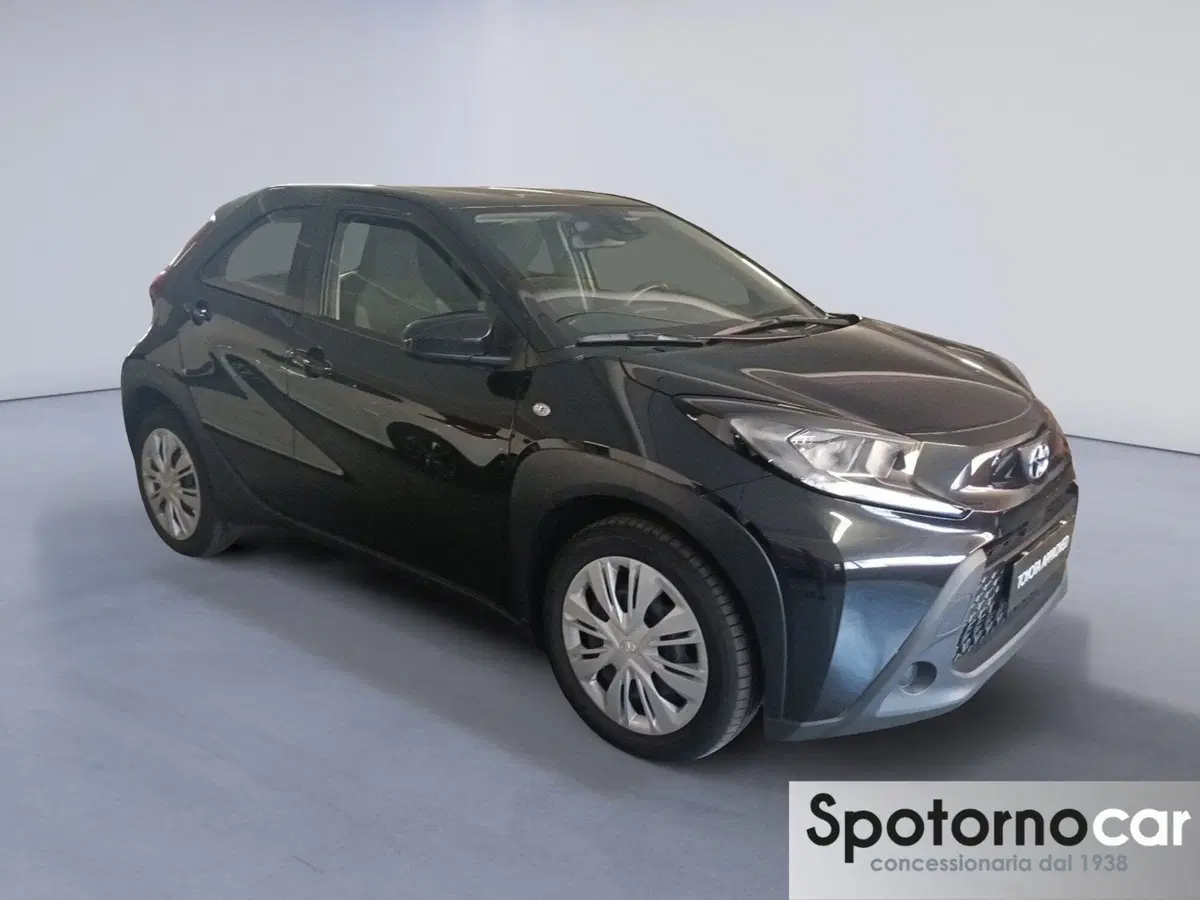 Toyota Aygo X usata a Milano (6)