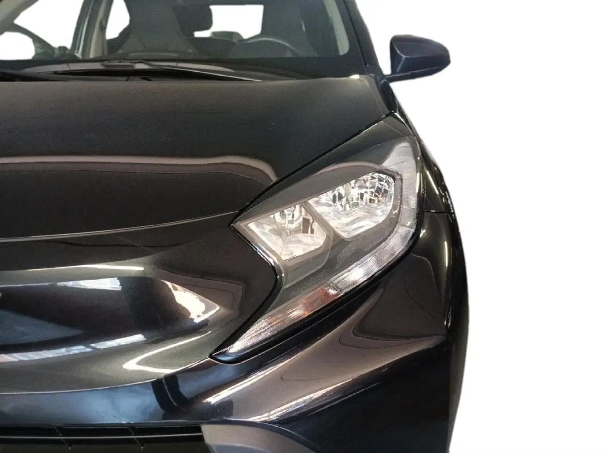Toyota Aygo X usata a Milano (7)