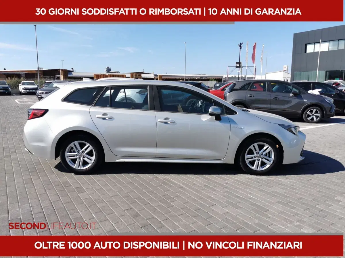 Toyota Corolla Touring Sports usata a Chieti (4)