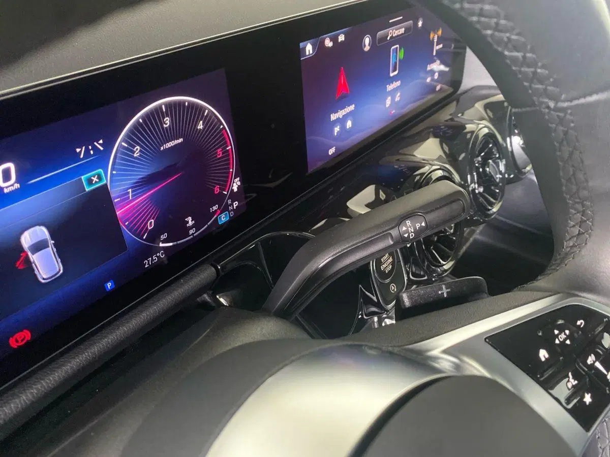 Mercedes-Benz GLA SUV usata a Bergamo (12)