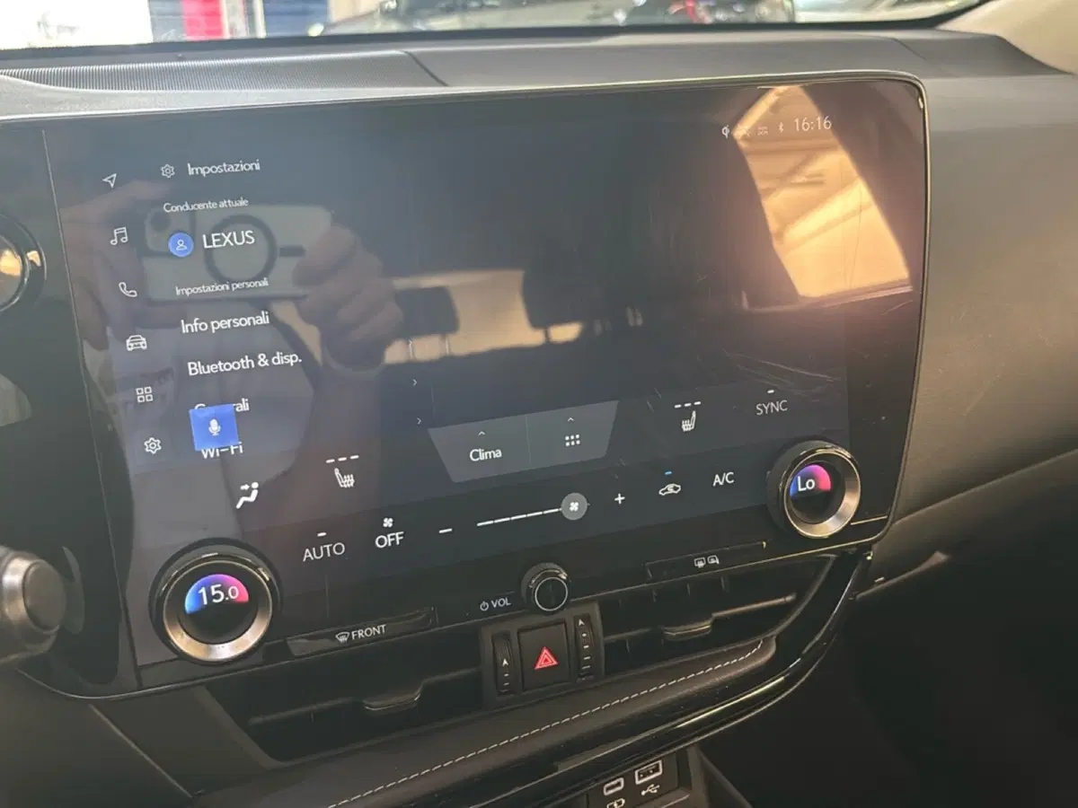 Lexus NX usata a Bologna (14)