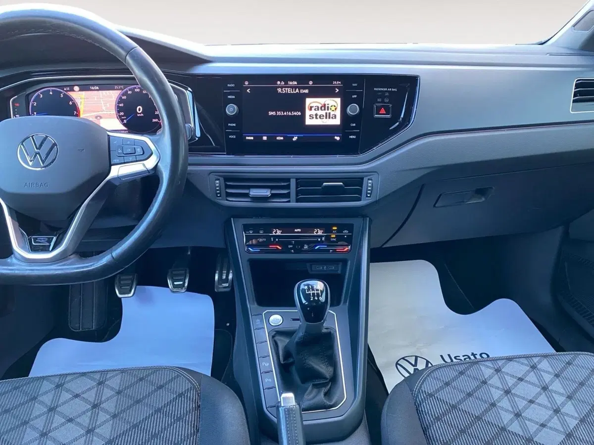 Volkswagen Taigo usata a Bologna (11)