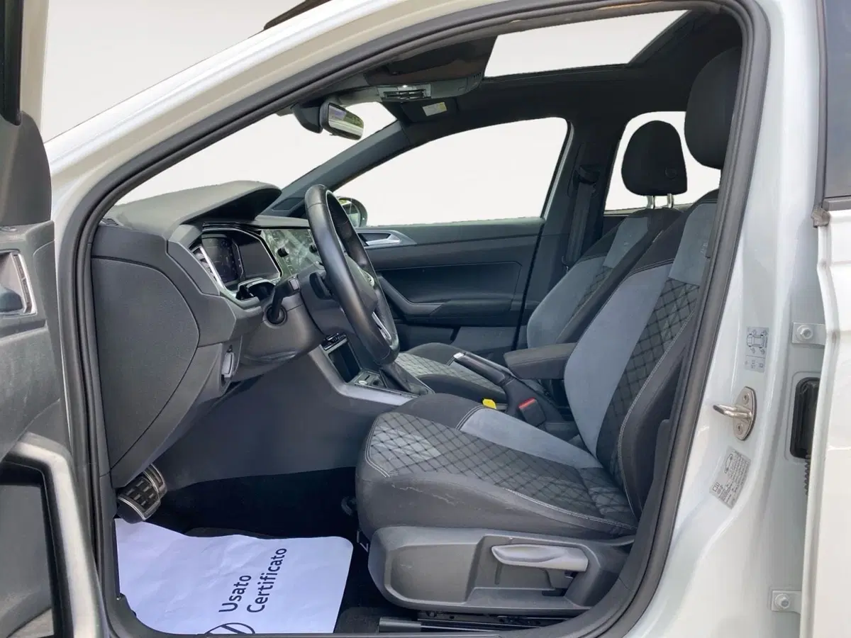 Volkswagen Taigo usata a Bologna (9)