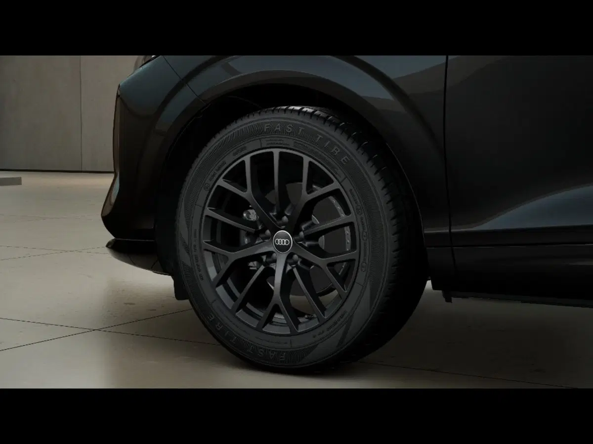 Audi Q3 Sportback nuova a Firenze (6)