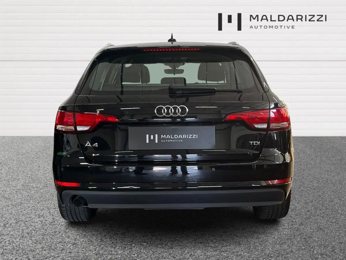 Audi A4 Avant usata a Bari (3)