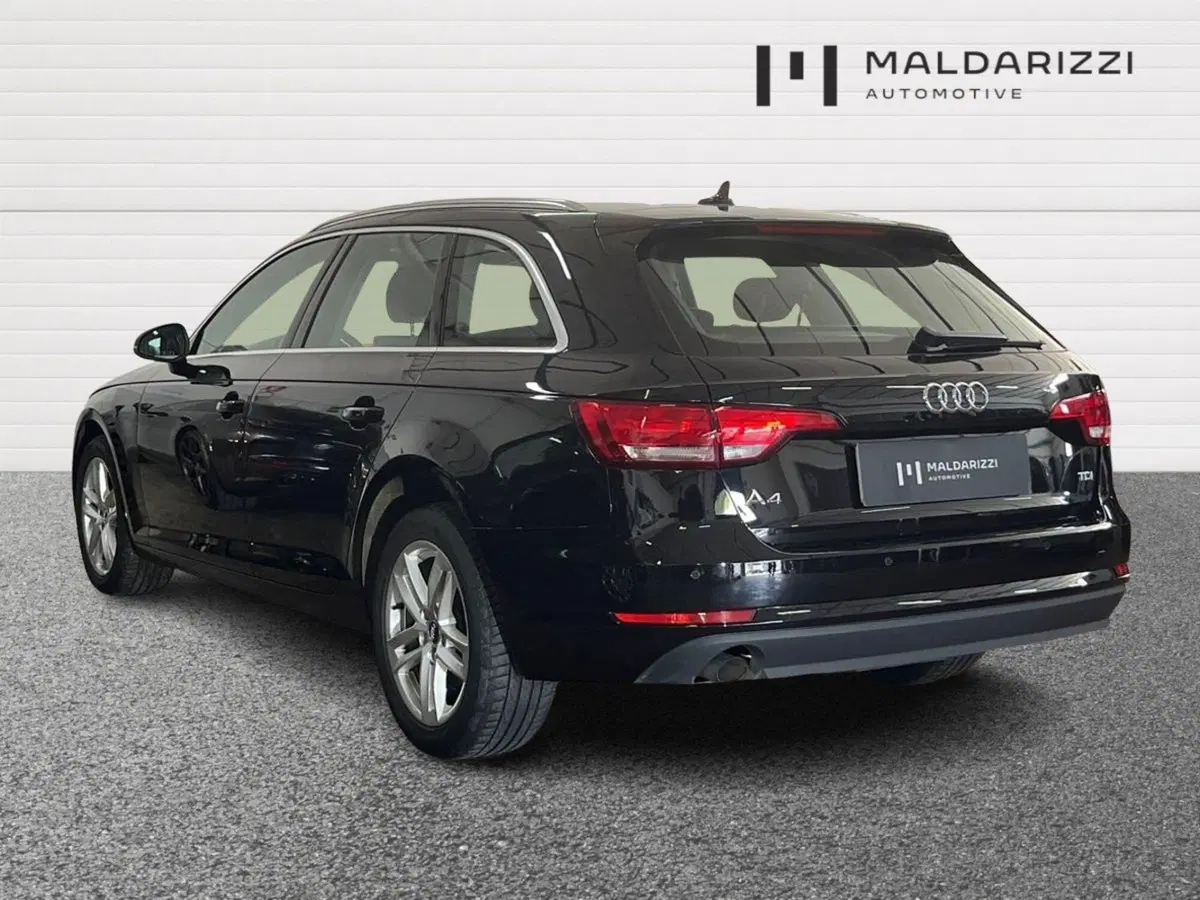 Audi A4 Avant usata a Bari (4)