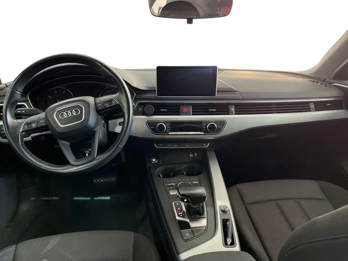 Audi A4 Avant usata a Bari (8)