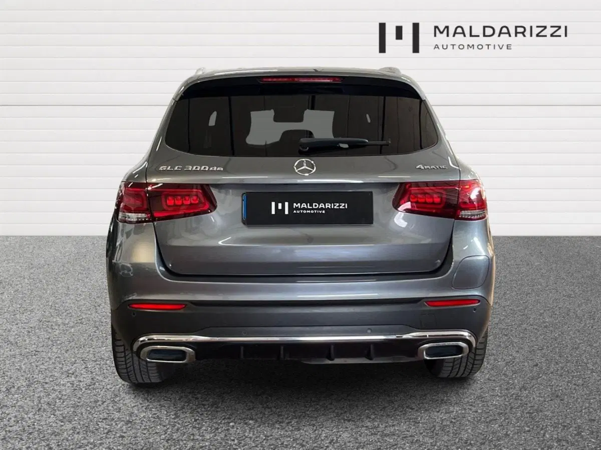 Mercedes-Benz GLC Coupé usata a Bari (3)