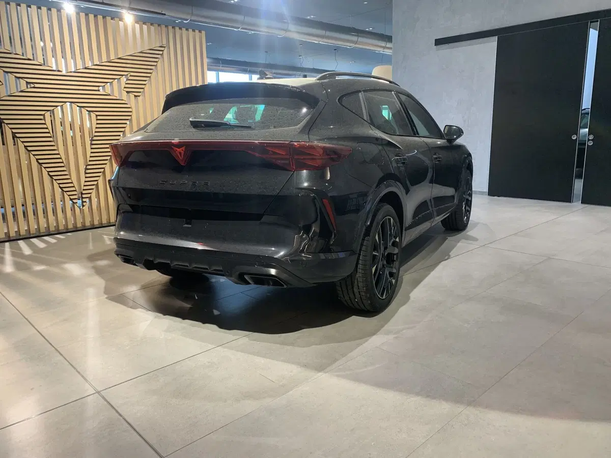 Cupra Formentor nuova a Ferrara (5)