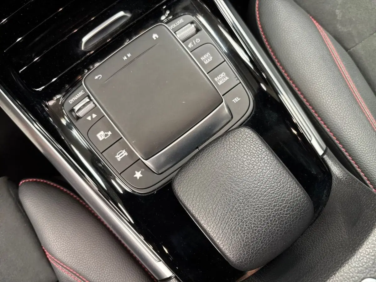 Mercedes-Benz GLA SUV usata a Pescara (15)
