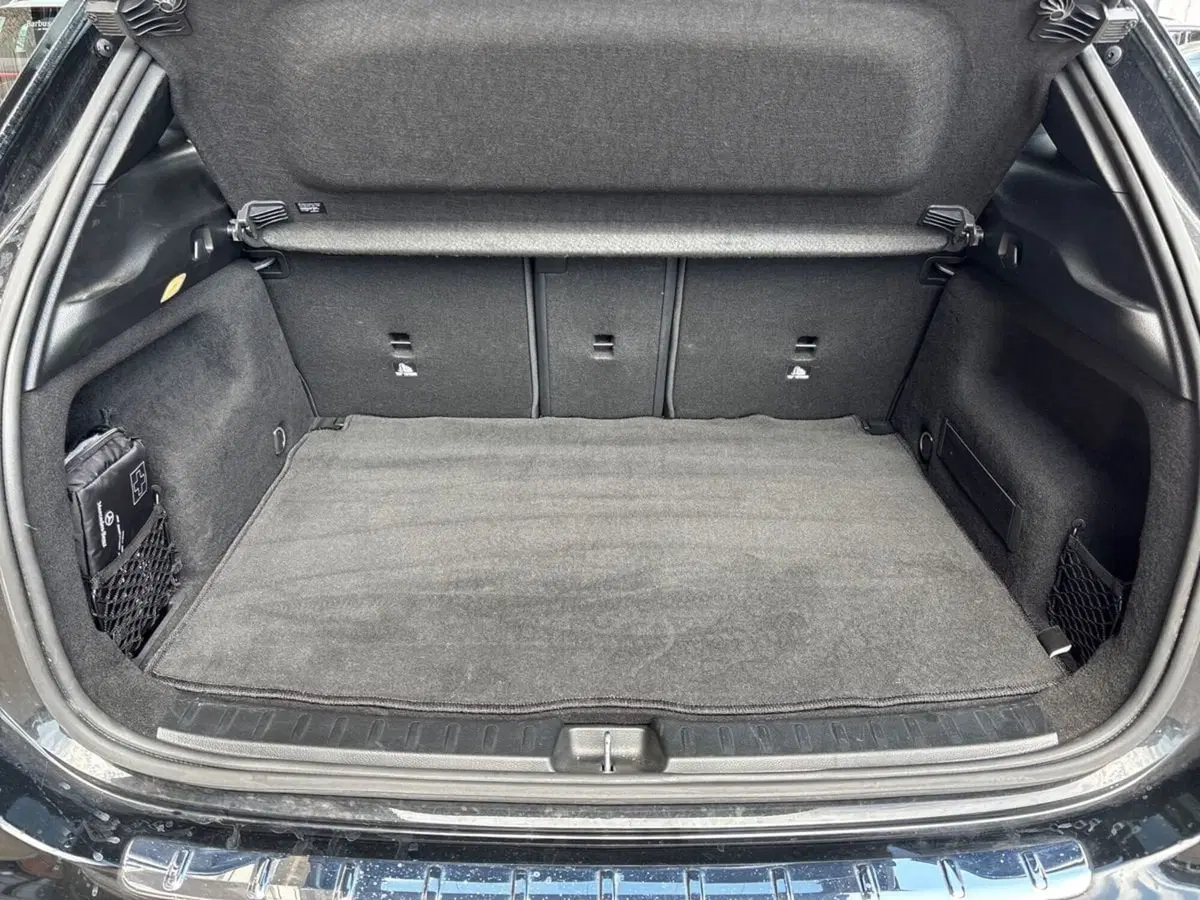 Mercedes-Benz GLA SUV usata a Pescara (7)