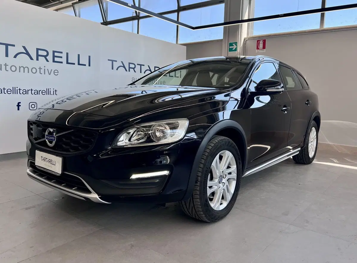 Volvo V60 Cross Country usata a Bari (3)