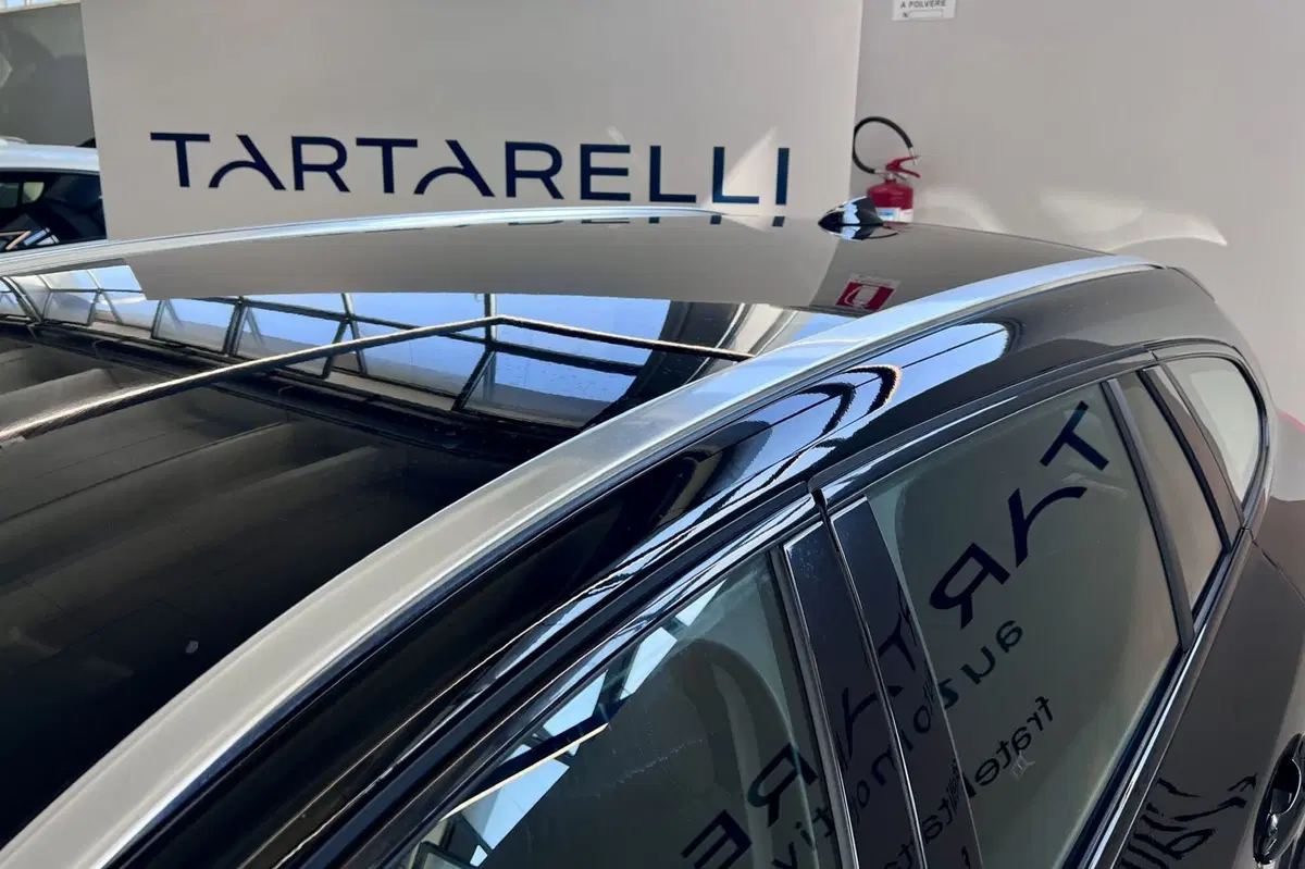 Volvo V60 Cross Country usata a Bari (5)