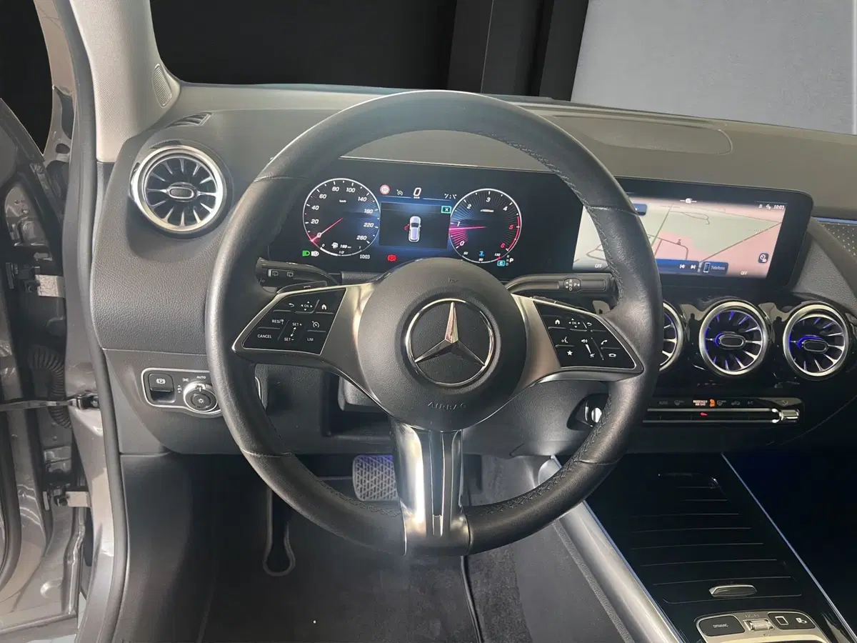 Mercedes-Benz GLA SUV usata a Cosenza (10)
