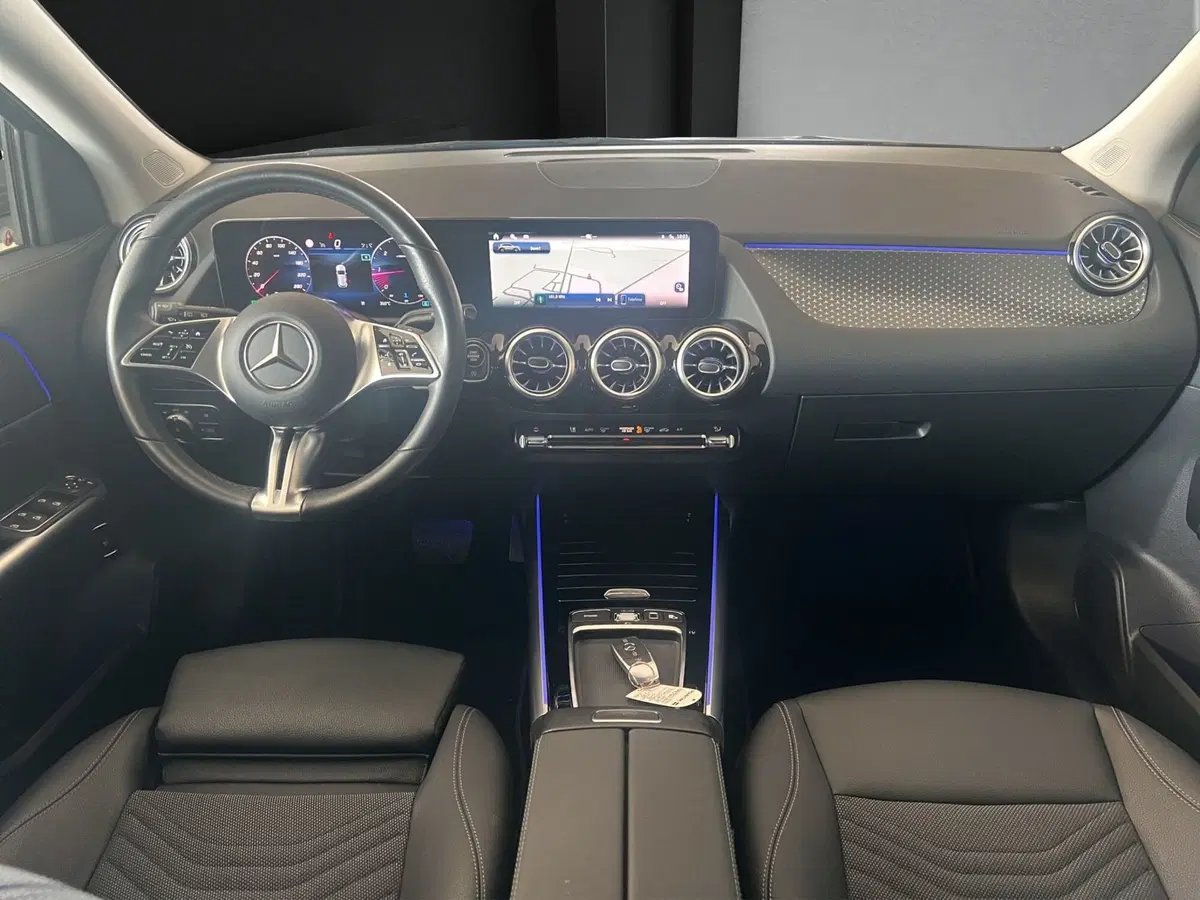 Mercedes-Benz GLA SUV usata a Cosenza (14)