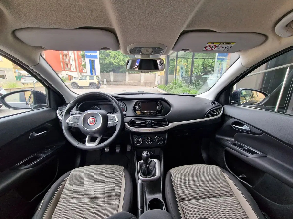 Fiat Tipo usata a Milano (8)